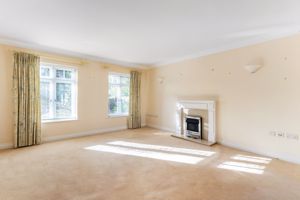 Living Room- click for photo gallery